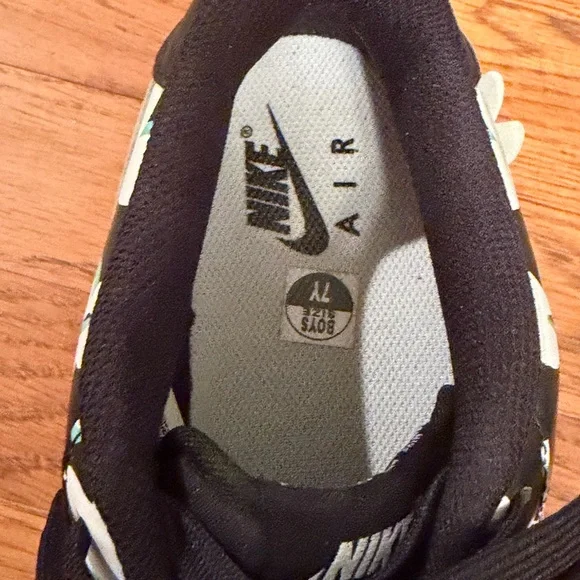 Nike Air Force 1 Floral Daisy Sneakers – Youth Size 7Y / Women’s 8.5 - Picture 10 of 16